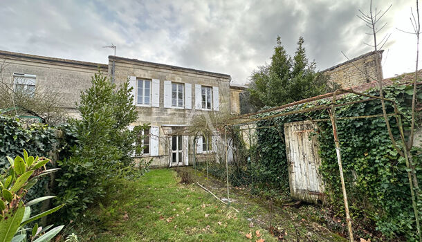 Villa / Maison 8 pièces  à vendre Rochefort 17300