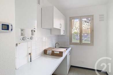 Appartement 2 pièces 1025 €