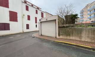 Garage   m² à louer à Les Sables-d'Olonne (85100)