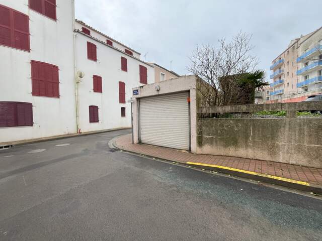 garage fermé — photo du bien