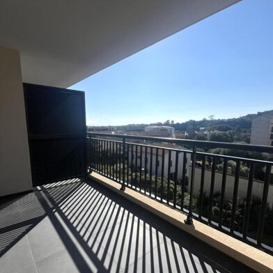 Appartement 3 pièces 865 €