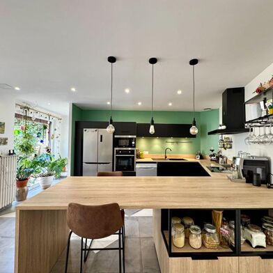 Appartement 6 pièces 446000 €