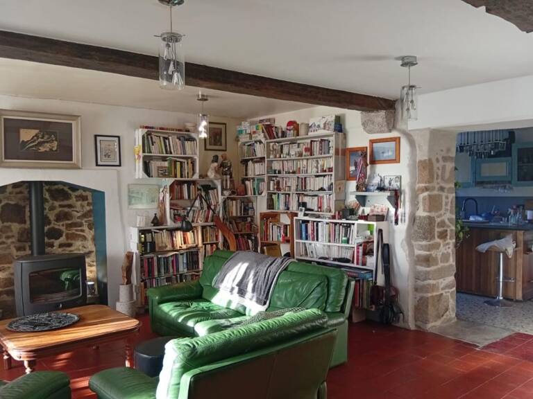 Aubigny-Les Clouzeaux, Maison en pierre dans le bourg 4 chambres avec jardin env. 800 m² — photo 1