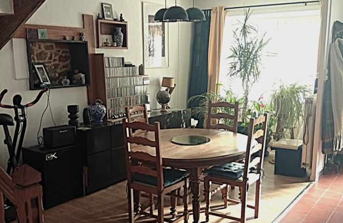 Aubigny-Les Clouzeaux, Maison en pierre dans le bourg 4 chambres avec jardin env. 800 m² — photo 2