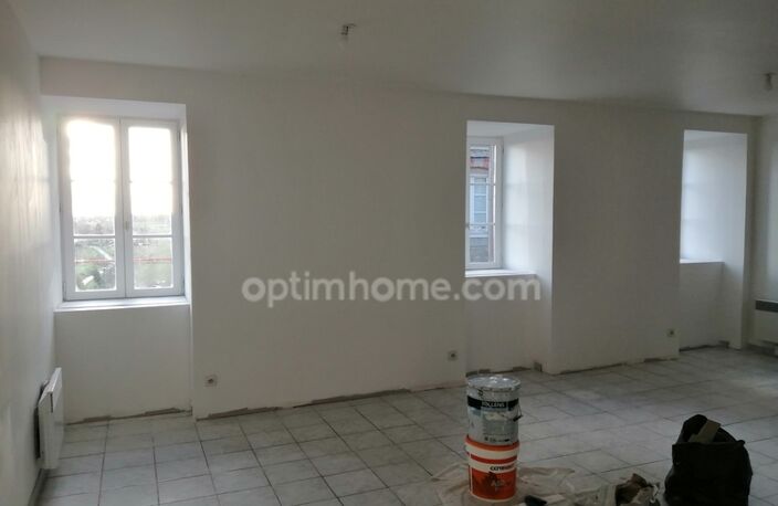 Appartement à vendre grand T 3  duplex 55m2 BECHEREL (35) — photo 2