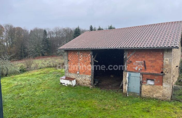 Corps de ferme à rénover avec 9511 m2 de terrain — photo 2