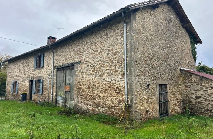 Corps de ferme à rénover avec 9511 m2 de terrain — photo 5