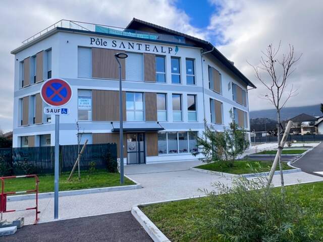 Local/bureau à vendre  (74) — photo du bien