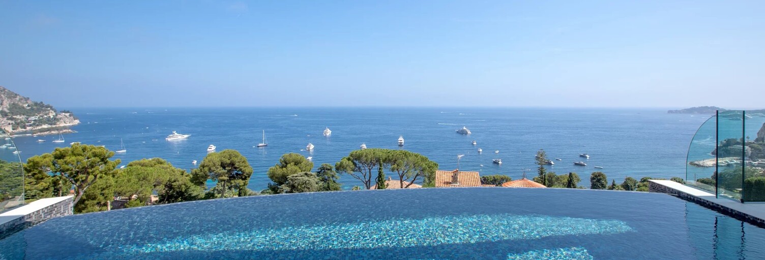 Maison 6 Pièces 350 m² à louer à Èze (06360)