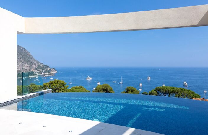 EZE 'Bord de mer' Luxueuse  villa 350m² | 5 Chambres | Piscine — photo 2