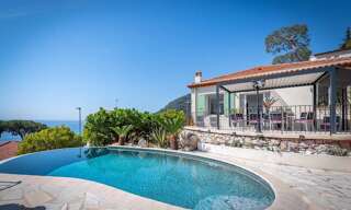 Maison 5 Pièces 230 m² à louer à Èze (06360)