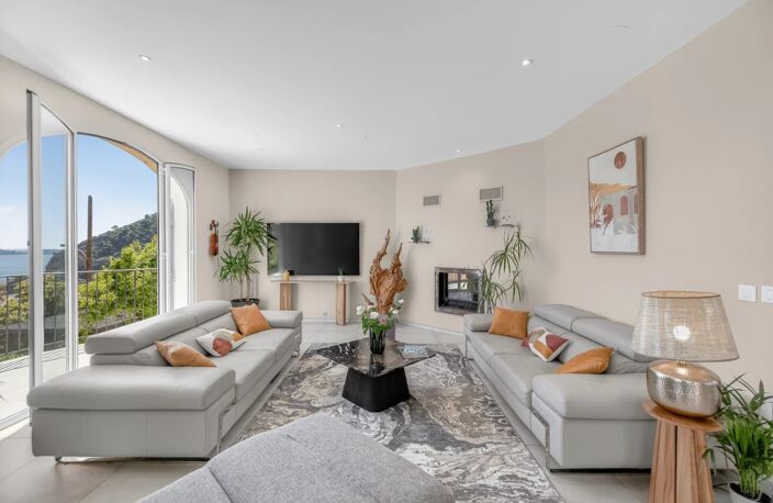 EZE 'Bord de mer' Superbe villa 4 chambres | Vue mer | Piscine | — photo 4
