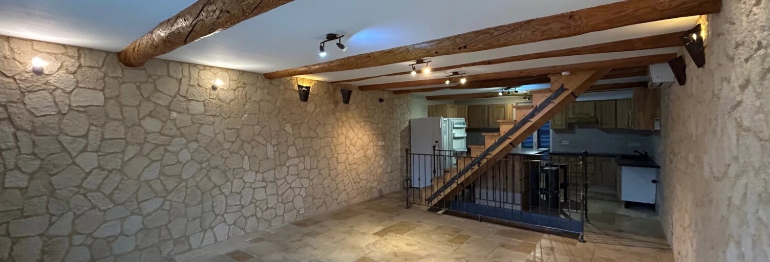 Maison 4 Pièces 99 m² à louer à Jouques (13490)