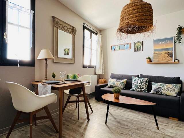 Appartement À Vendre — photo du bien