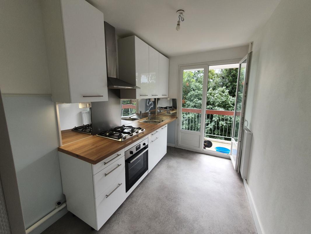 Appartement  T3 à louer Rochelle (La) 17000