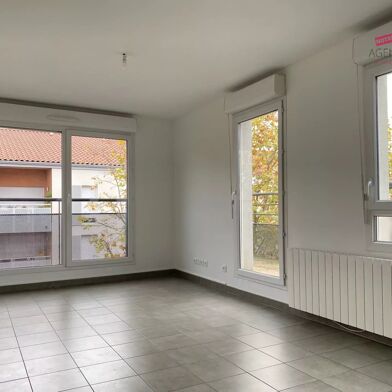 Appartement 3 pièces 760 €