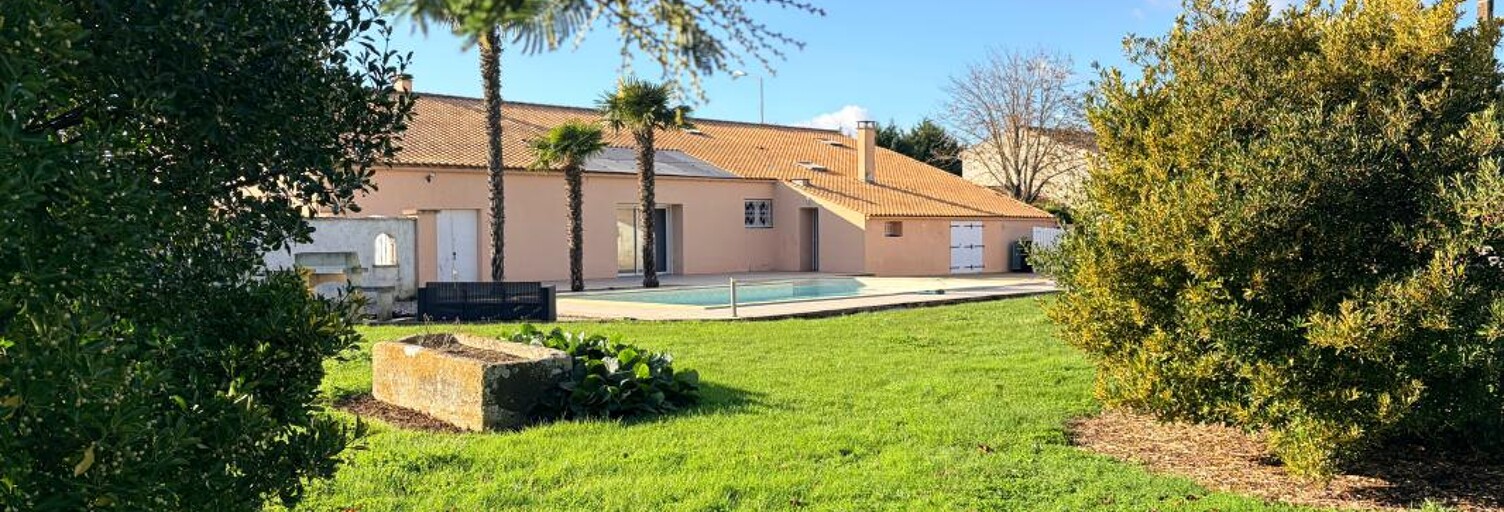 Maison 7 Pièces 248 m² à vendre à La Vallée (17250)