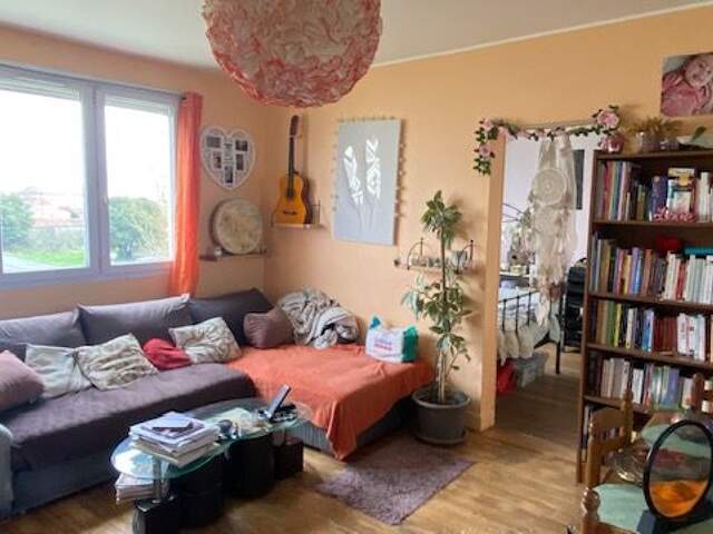 Appartement À Vendre — photo du bien