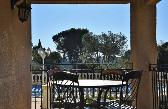 A quelques minutes d'Uzès, charmante villa avec jardin, garage e — photo 3
