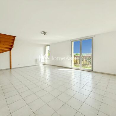 Appartement 4 pièces 160000 €