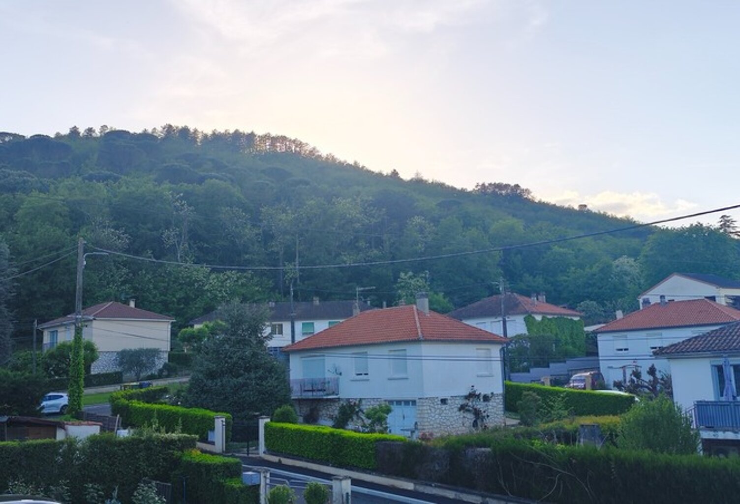Maison de ville T4 92 m² avec jardin – Un potentiel à révéler au cœur de Cahors — photo 1