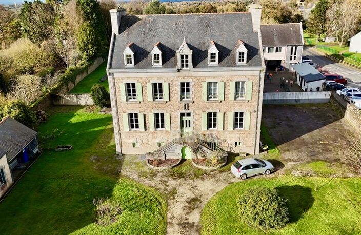 Magnifique propriété à vendre 13 pièces MAEL CARHAIX (22) — photo 2