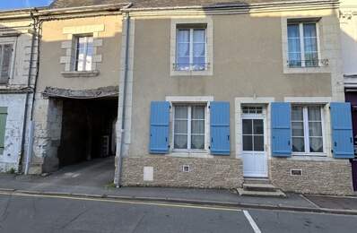 Vaas (72500) Ancien monastère rénové à vendre, 3 chambres, coeur de village — photo du bien