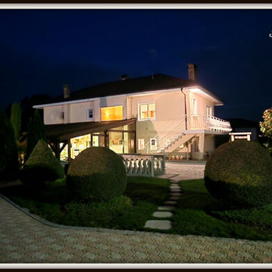 Maison 6 pièces 300000 €