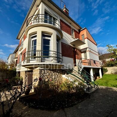 Maison 9 pièces 990000 €