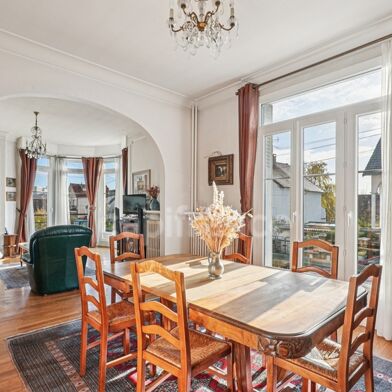 Maison 9 pièces 920000 €