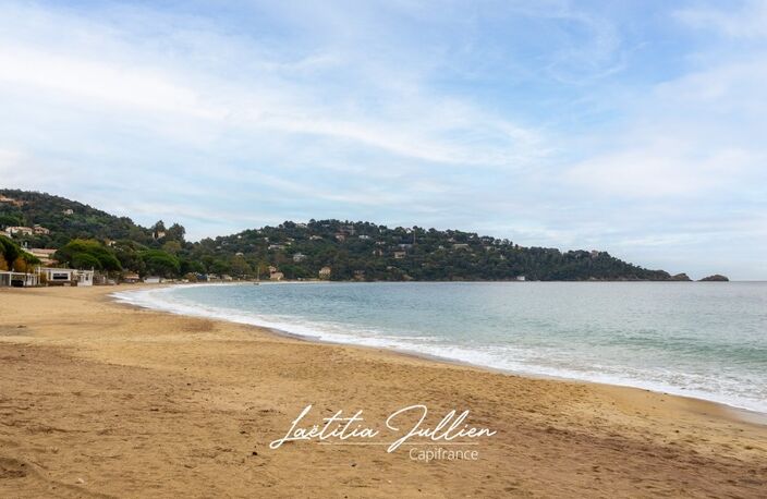 DEPT VAR - LE LAVANDOU Cavalière – Studio 26m² 4 couchages avec terrasse de 11m² plein Sud au calme, parking et plage à pied — photo 4