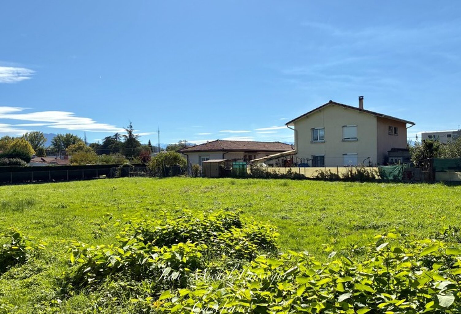 Dpt Haute Garonne (31), à vendre à SAINT GAUDENS, Terrain à batir de 970m2, Vue Pyrénées — photo 1