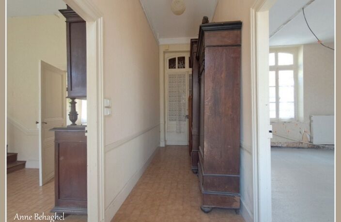 Maison de ville en pierre de 130m2 avec cour et préau- A rénover — photo 2