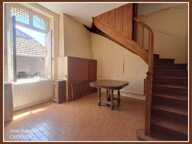 Maison de ville en pierre de 130m2 avec cour et préau- A rénover — photo 3