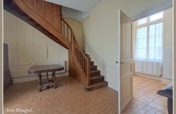 Maison de ville en pierre de 130m2 avec cour et préau- A rénover — photo 5