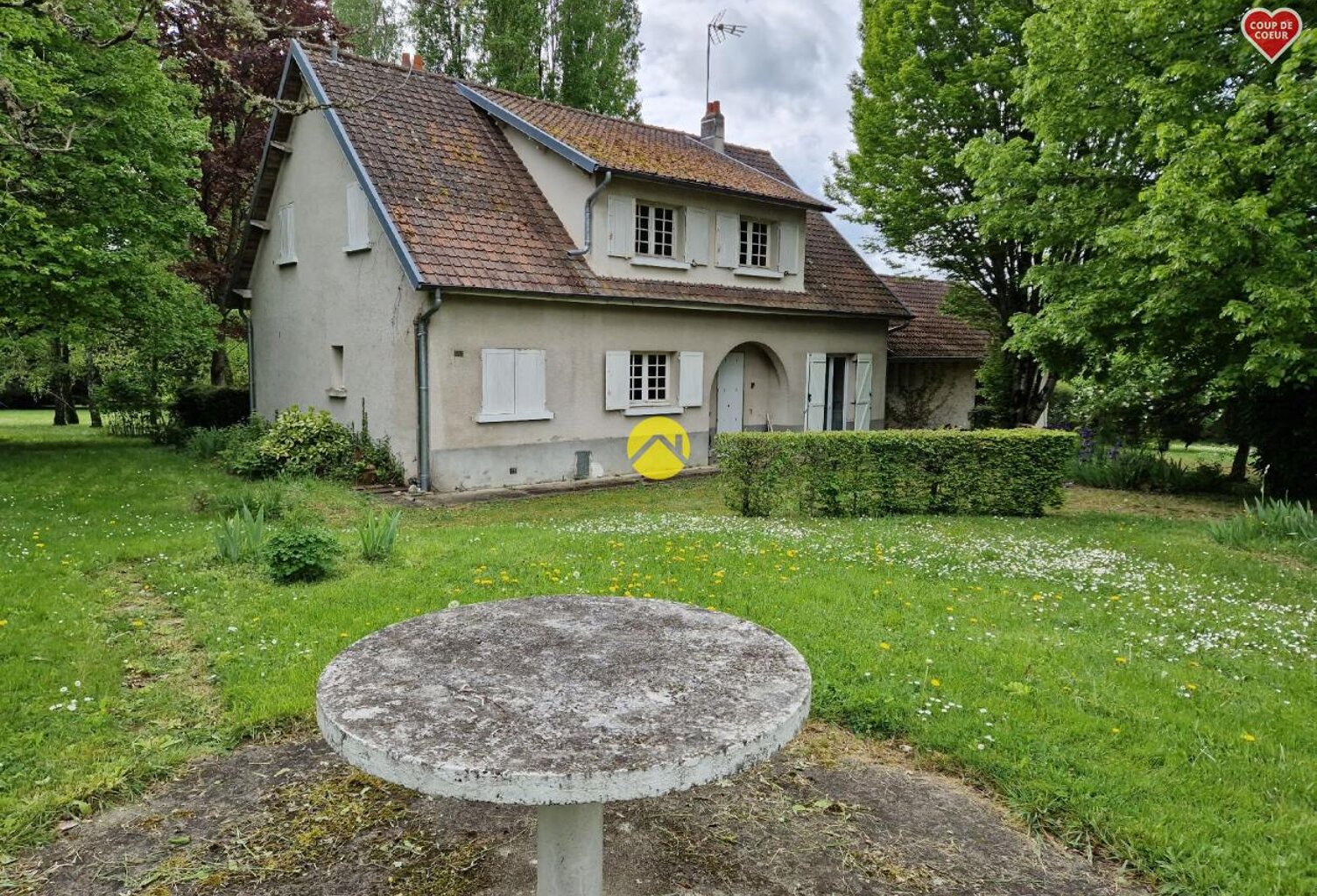MAISON DE MAÎTRE AVEC GRAND PARC  — photo 1