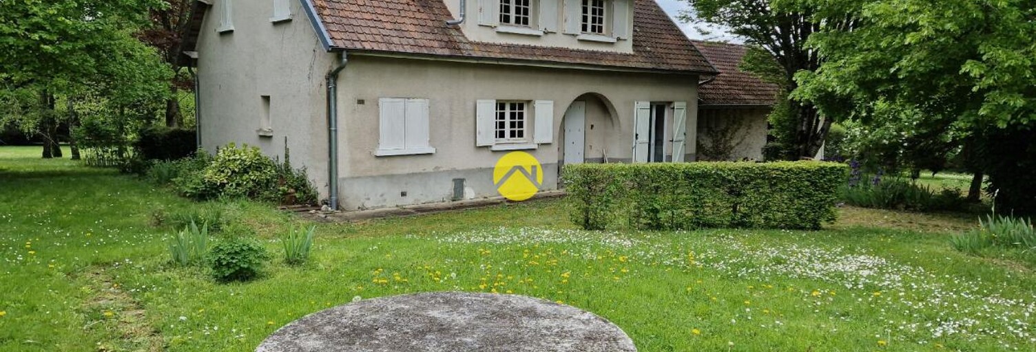 Maison 10 Pièces 180 m² à vendre à La Guerche-sur-l'Aubois (18150)