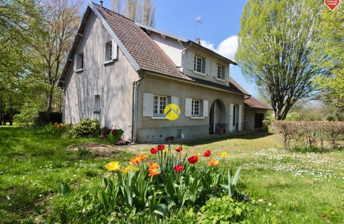 MAISON DE MAÎTRE AVEC GRAND PARC  — photo 3