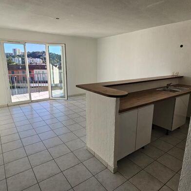 Appartement 4 pièces 1200 €