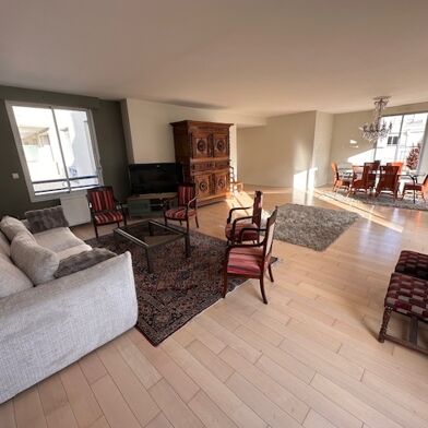 Appartement 4 pièces 1950 €