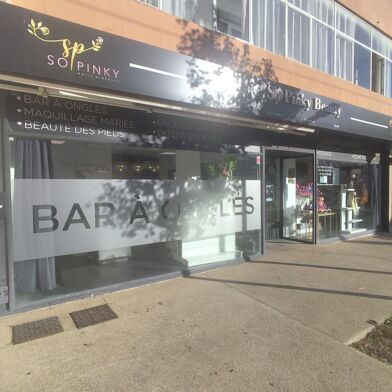 Commerce  199000 €