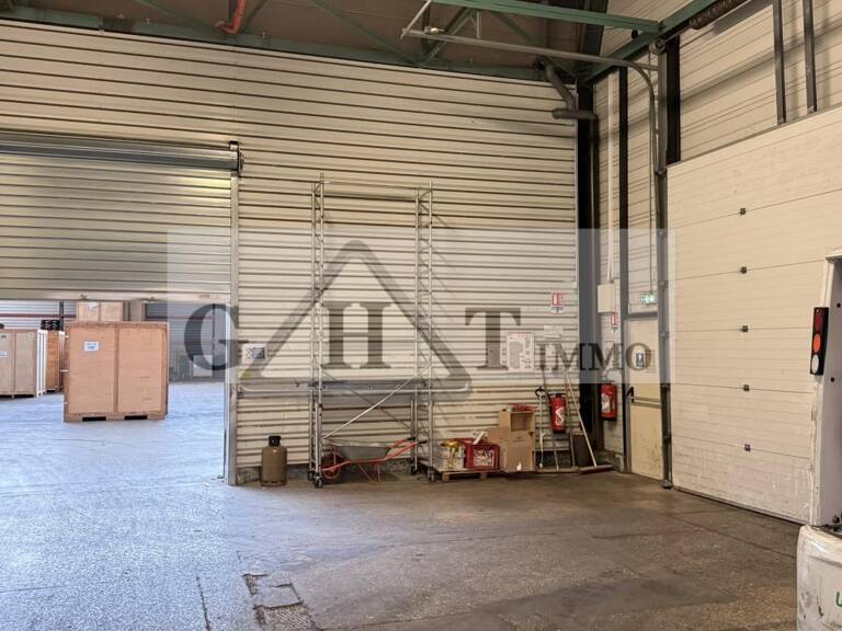 LOCAUX D’ACTIVITÉS / STOCKAGE DE 819 M² À 5 519 M² – MEAUX — photo 1