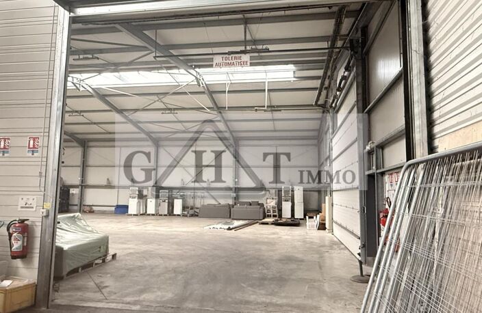 LOCAUX D’ACTIVITÉS / STOCKAGE DE 819 M² À 5 519 M² – MEAUX — photo 5