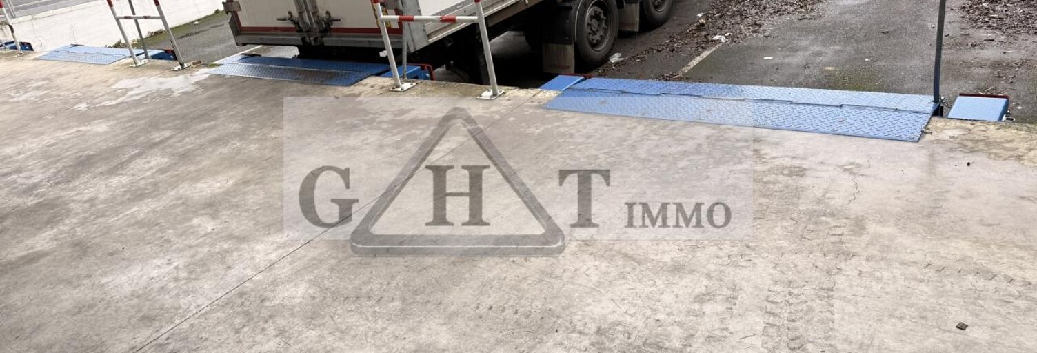 Local industriel  2200 m² à louer à Meaux (77100)