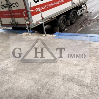 Local industriel  11000 €