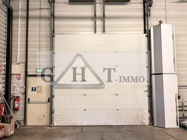 LOCAUX D’ACTIVITÉS / STOCKAGE DE 819 M² À 5 519 M² – MEAUX — photo du bien