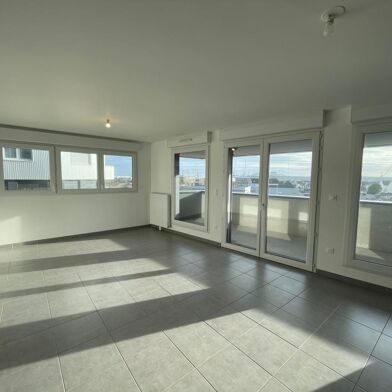 Appartement 3 pièces 900 €