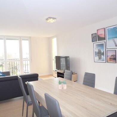Appartement 5 pièces 263750 €