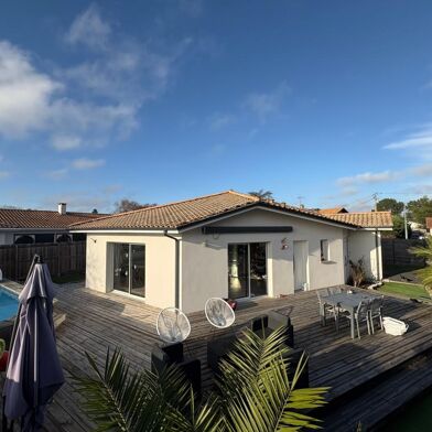 Maison 5 pièces 495000 €