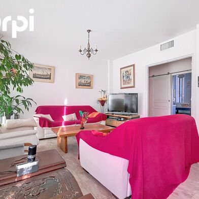 Appartement 5 pièces 245000 €